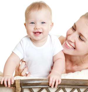 beistellbett-test-mutter-mit-baby